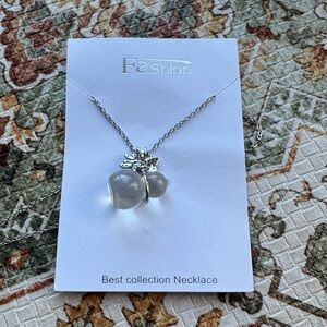 Silver Clear Hulu Necklace